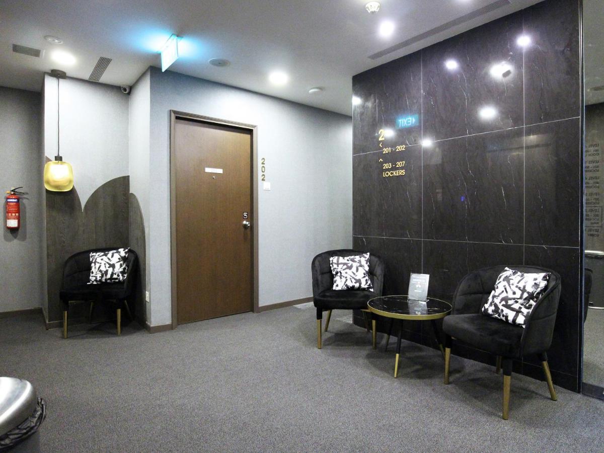 St Signature Bugis Beach, Dayuse, 8-9 Hours, Check In 8am Or 11am 3* Singapura